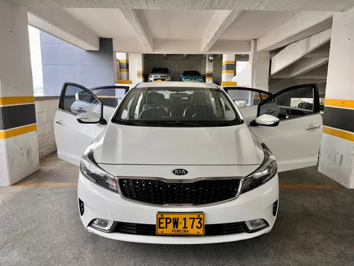 Kia CERATO PRO 1.6l Zenith At