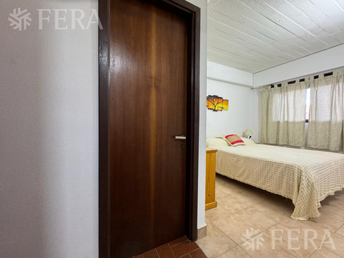 Venta De Departamento De 4 Ambientes Con Cochera Y Patio En Villa Gesell