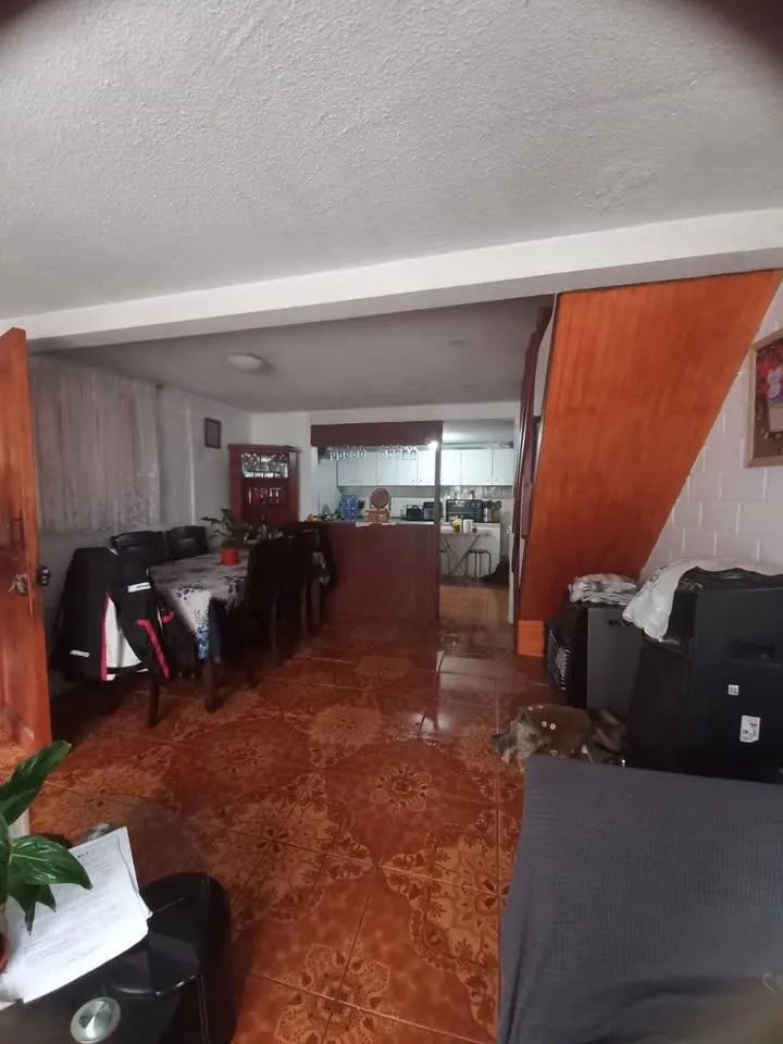 Imagen 4 de 14 de En Venta Acogedora Casa 4d 1b Quilicura