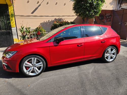 SEAT Leon Cupra