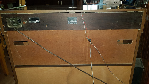 Órgano Yamaha Cn70 Funcioando Todo Muy Bien Con Parlantes (Usado)