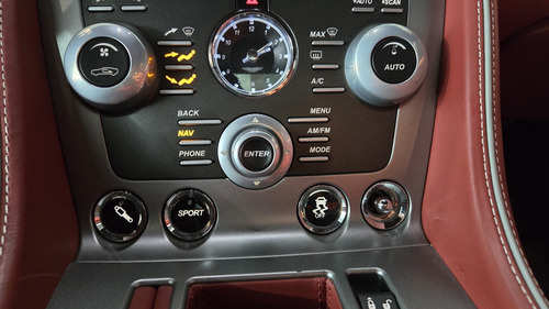 Aston Martin Db9 2014