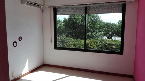 Apartamento En Venta De 2 Dormitorios En Residencial
