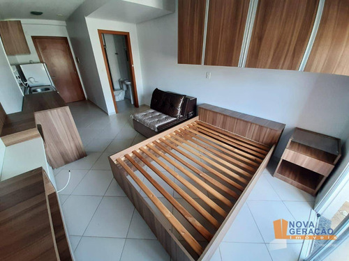 Imagem 2 de 5 de Kitnet Com 1 Dormitório À Venda, 28 M² Por R$ 125.000 - Rio Branco - Caxias Do Sul/rs - Kn0008