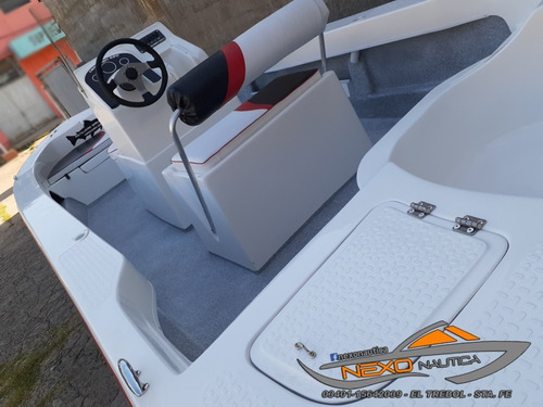Lancha Tracker Cardumen 520 Consola Central Full - Sailors