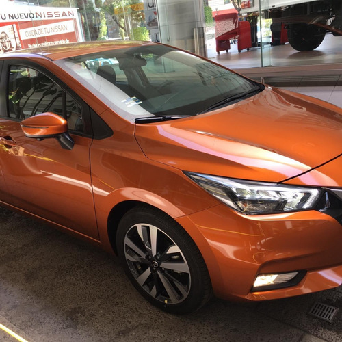 Imagen 2 de 9 de Versa Platinum Cvt 2022