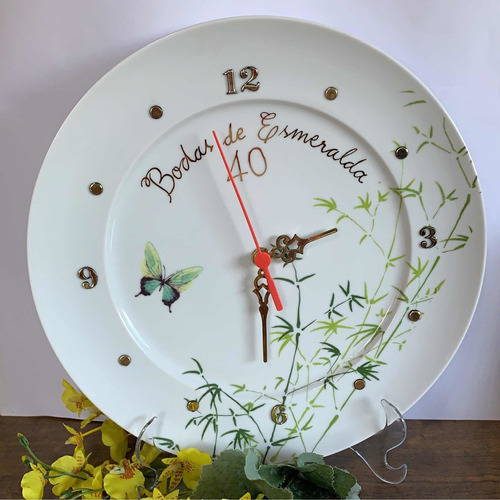Imagem 1 de 6 de Relógio Porcelana Bodas De Esmeralda 40 Anos 28cm 