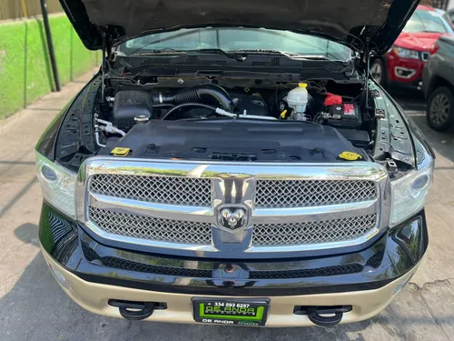 Dodge Ram 2500 5.7 Laramie Longhorn Crew Cab 4x4