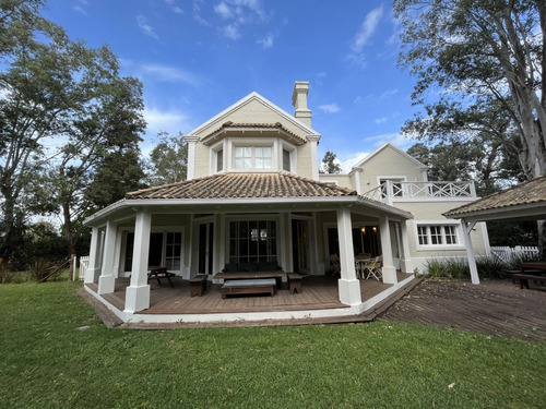 Casa En Alquiler Por Temporada De 4 Dormitorios En Laguna Blanca (ref: Bpv-203)