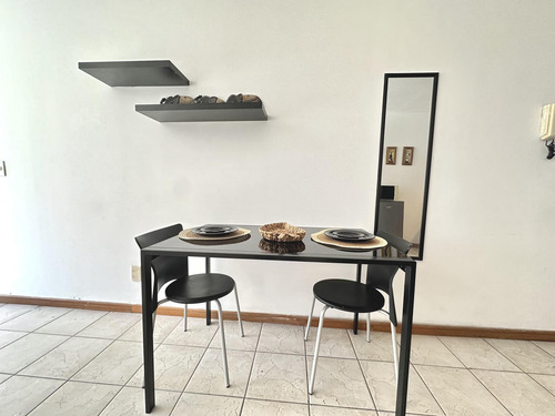 Monoambiente En Venta En Pocitos Amoblado A 100 Mt. De La Rambla