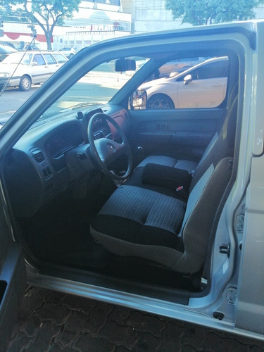 Nissan Np300 2.5 Cabina Doble 133cv 4x2 2010