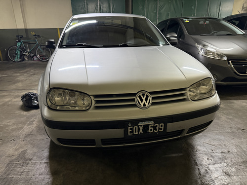 Volkswagen Golf 1.6 Format