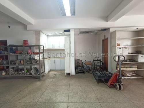 Edificio Comercial En Venta En Avenida Libertador Barquisimeto Lara. Código 23-15252 Excelente Oportunidad Al Mejor Precio Negociable!!!. Comunicate Conmigo! Gracias. Pregunta Sin Compromiso Kv #
