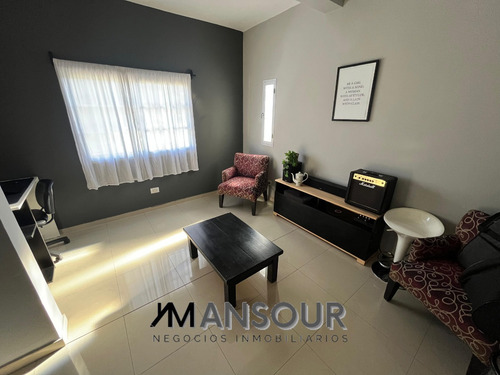 Casa Quinta Excelente Estado Sobre 1500m2 - Paso Del Rey