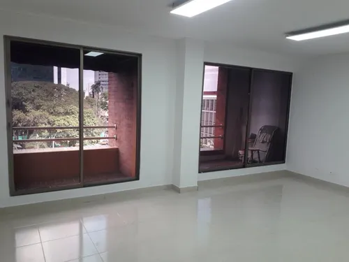 Oficina En Arriendo En Centenario. Cod A8360