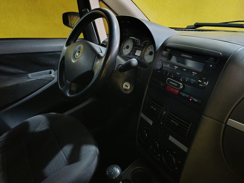 Fiat Idea 1.4 Elx Flex 5p