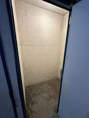 Bodega 1,9 M2 Arriendo Nueva De Lyon - Providencia