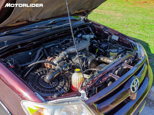 Imagen 10 de 25 de Toyota Hilux Dx Td 2.5 4x2 Extra Full | Permuta / Financia