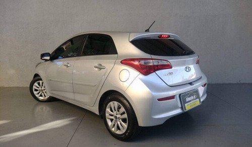 Imagem 11 de 13 de Hyundai Hb20 1.0 Comfort 12v Flex 4p Manual
