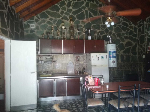 Ph Al Fondo De 3 Ambientes En Castelar Of 1595 J