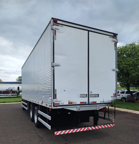 M. Benz Atego 2430