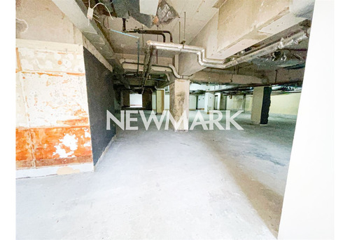 Local Comercial En Arriendo En Iconico Edificio