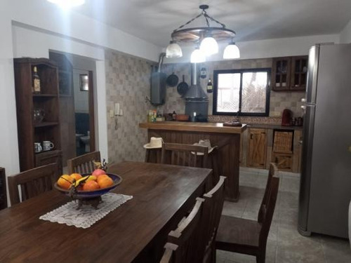 Imagen 9 de 25 de Exelente Casa Quinta En La Zona De Cañuelas - 4 Dor. Escritorio Y Oficina