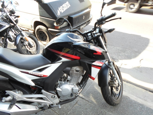Honda Cb Twister 250 Motos March (cod. 80)