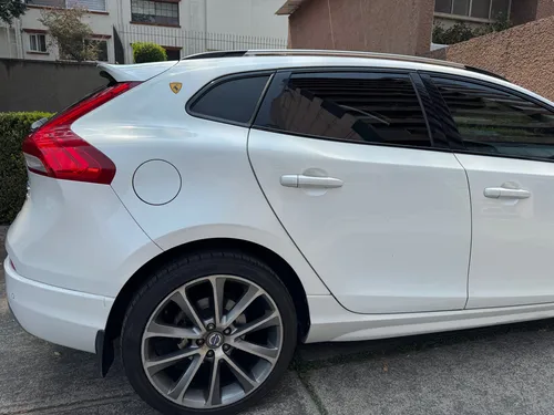 Volvo V40 2.0 Inspirion Awd T5 Cross Country At