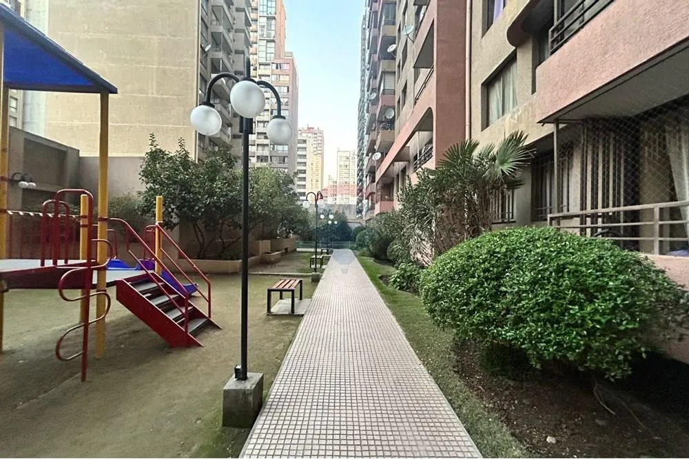 Imagen 1 de 26 de Vive En Tarapacá, Cerca De Todo En Santiago Centro