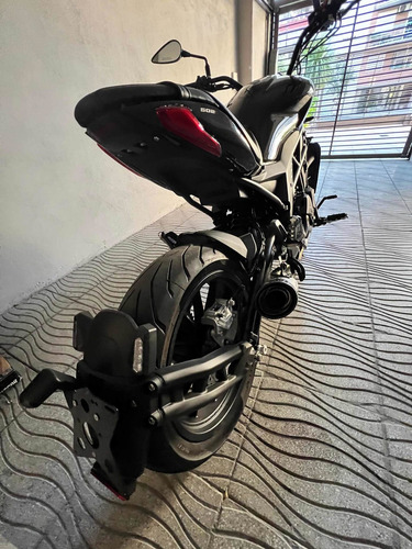 Imagen 6 de 14 de Benelli 3000