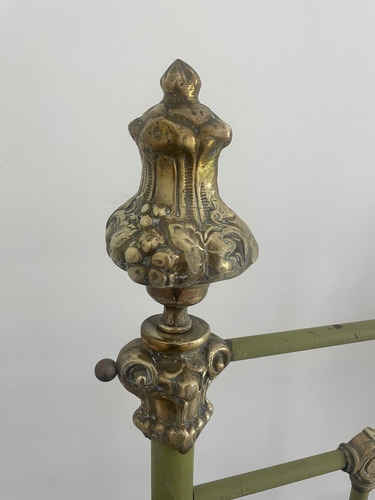 Cama Hierro Y Bronce 1,60 Elicagaray Verde Musgo Flores (Usado)
