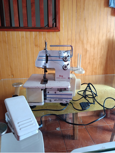 Maquina De Coser Colleretera