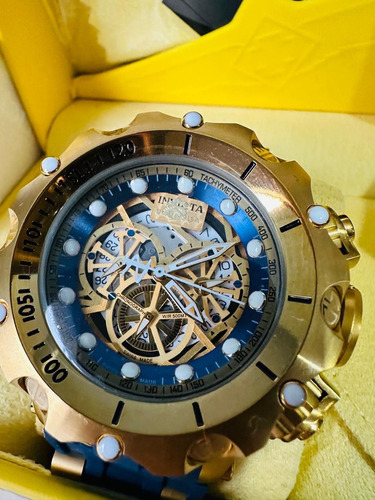 Reloj Pulsera Invicta Venom Extensible Caucho Azul Azul