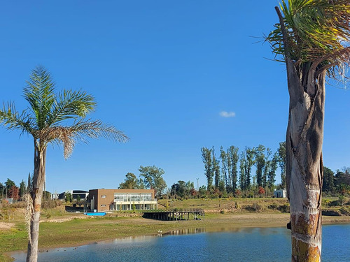 Lote En Venta En Lujan Barrio Cerrado Los Juncos 1000m2