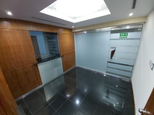 Imagen 2 de 10 de Comercial En Alquiler Los Palos Grandes Cod.flex: Mls #22-10850 Yz