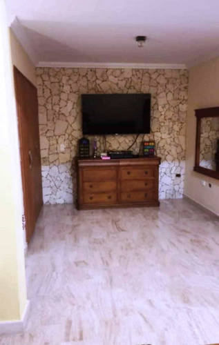 Venta Town House Resid. Doral Park, Urb. Mañongo