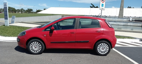 Fiat Punto 2013 1.4 Attractive Flex 5p