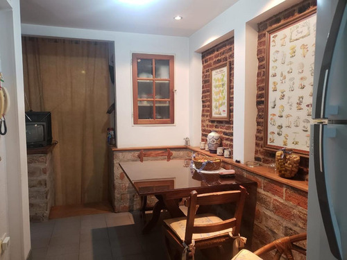 Imagen 6 de 27 de Casa - La Lucila-vias/libert.