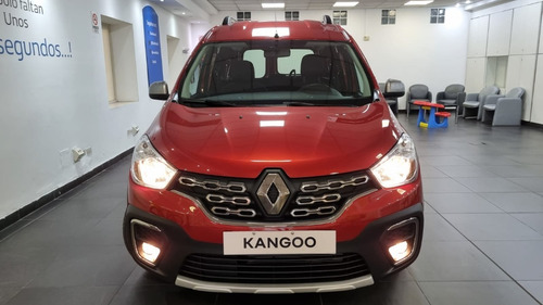 Imagen 12 de 25 de Renault Kangoo Stepway Full Full 1.6 0km 2023 Stoc (LG)