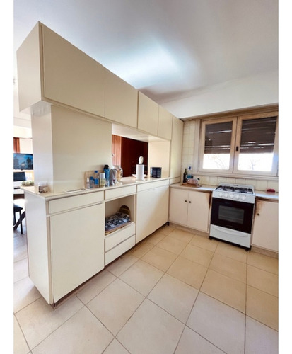 Venta Ph 4 Amb. C/ Dep. Primer Piso. Chauvin