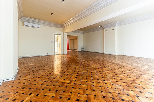 Seis Ambientes - Dos Baños - Categoría - Recoleta - Montevideo Y Quintana