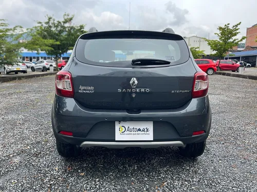 Renault Stepway 1.6 Intense Automática