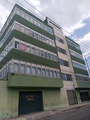 #aarah24-18112 Oficina En Venta, En Zona Privilegiada De La Ciudad De Barquisimeto Centro, Lara