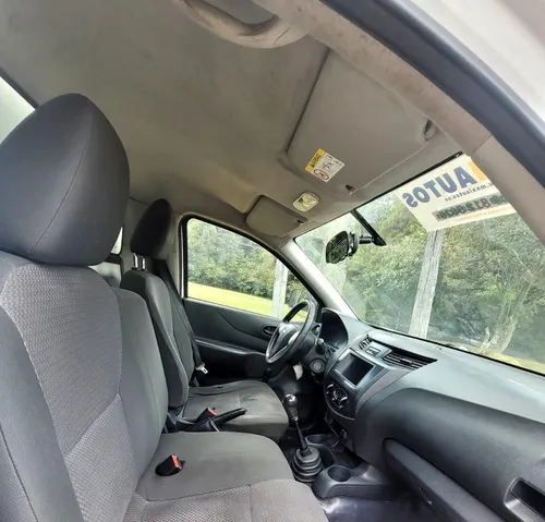 Nissan Np300 Frontier Mt 2017