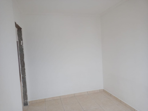 Imagem 12 de 14 de Amf14 Apartamento 2 Dormitórios - Entrada 40 Mil - Tupy