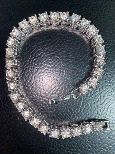 Imagem 2 de 3 de Pulseira Brilhante Luxo Masculina E Feminina De Diamente