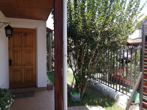 Am12 Hermosa Casa En Tranquilo Sector De Maipú.