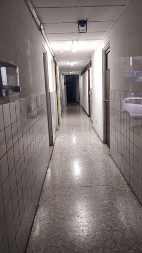 Imagen 3 de 9 de Venta De Casa Y Oficinas