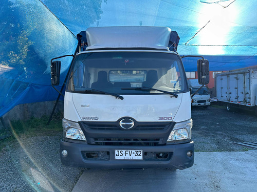 Hino 300